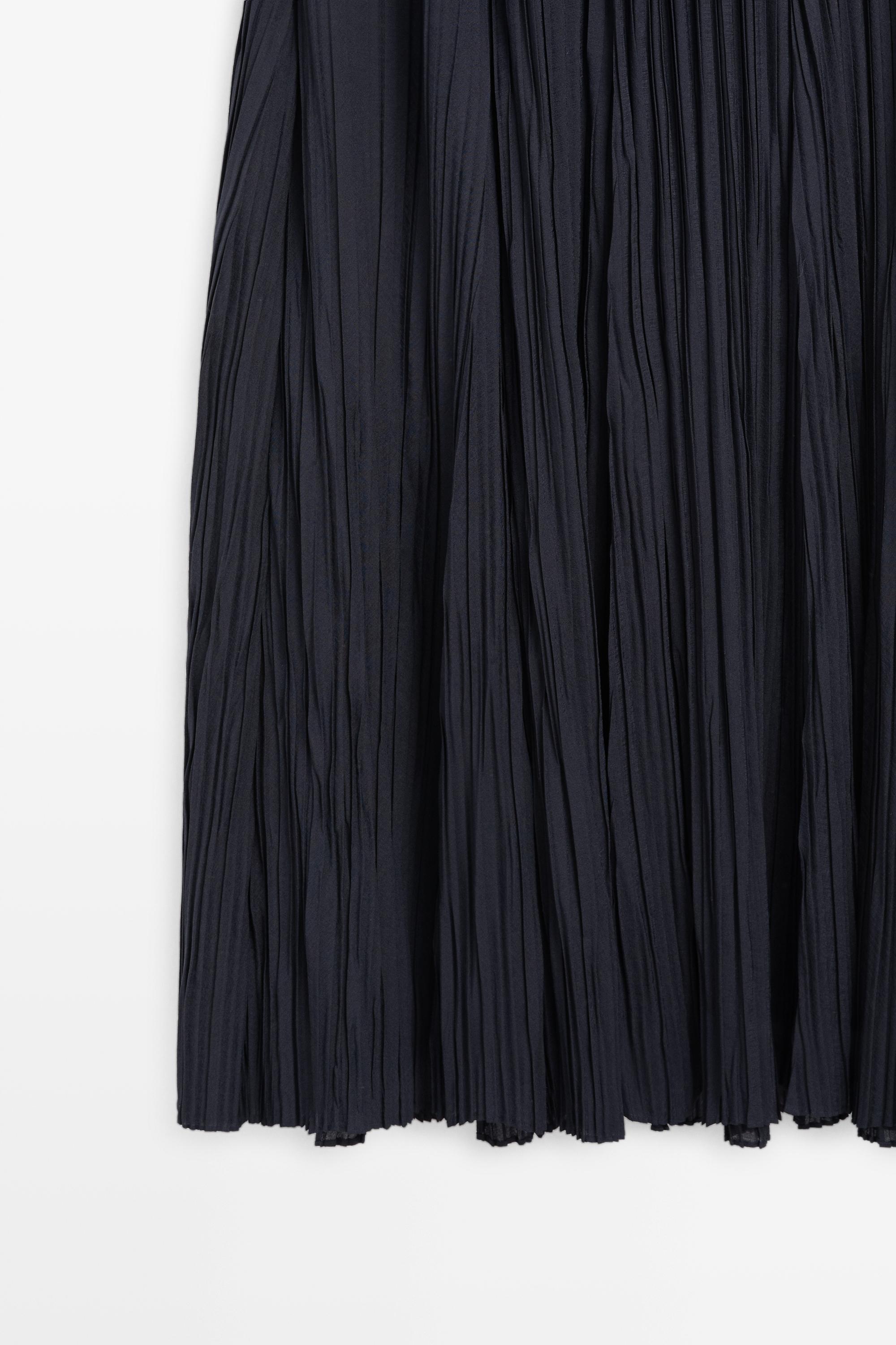 Robe longue fluide froncée